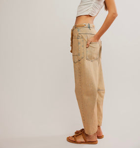 Moxie Pull On Barrel Jean in Cowboy