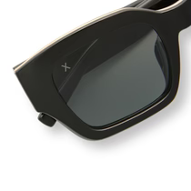 Load image into Gallery viewer, Amore Sunglasses
